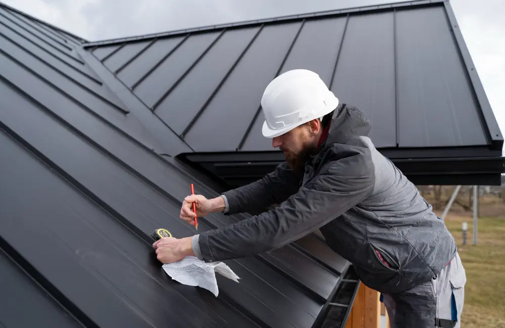 Fall Roof Maintenance Tips for Connecticut Homeowners- Prepare Before Winter Hits