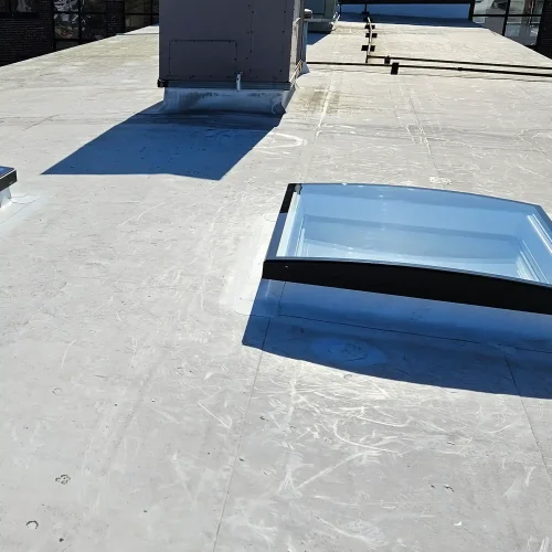 Emergency-Commercial-Roofing_11zon
