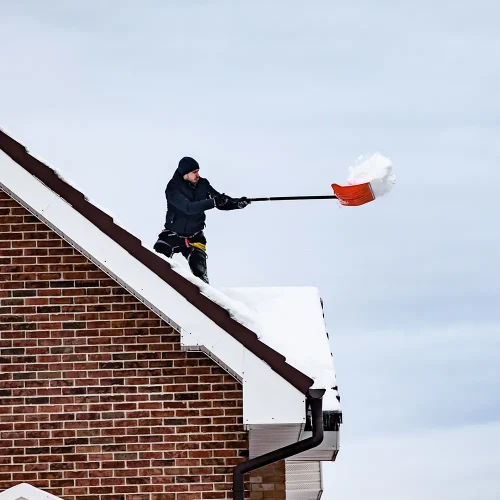 Residential-Roof-Snow-and-Ice-Removal